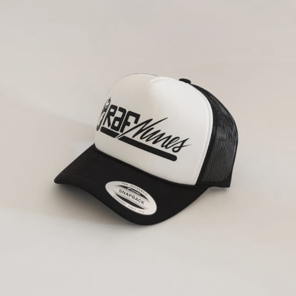 Boné trucker, boné de rede , preto e branco "RAFNUNES"