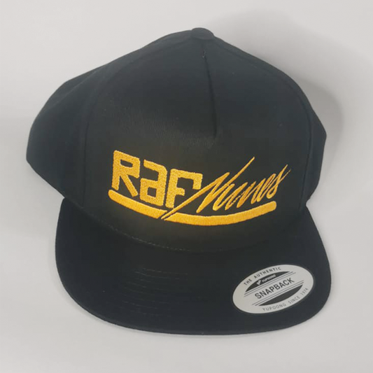 Snapback cap with back adjustment, black and gold embroidery