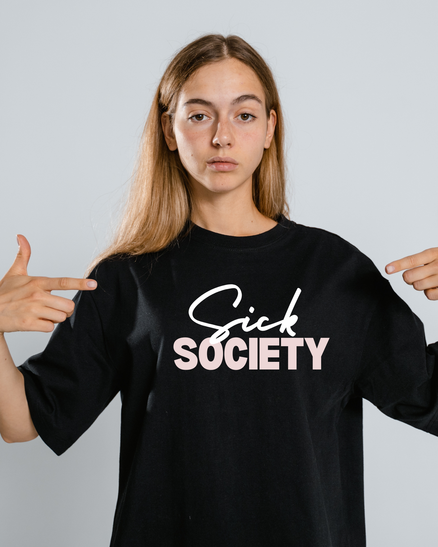T-shirt oversize preta ou branca , "sick society", algodão, 200g