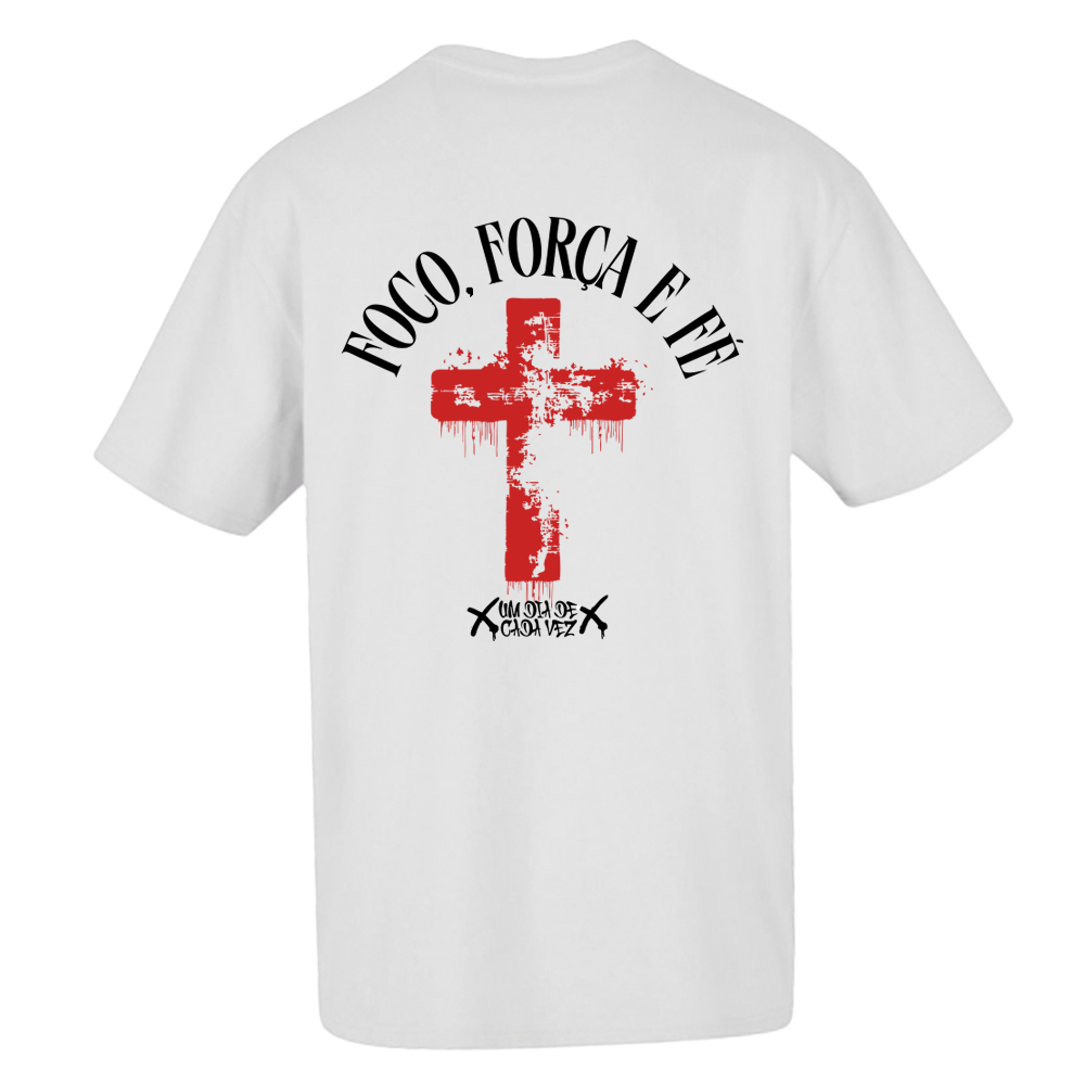 T-shirt regular ou oversize preta ou branca "foco, força e fé" 100% algodão
