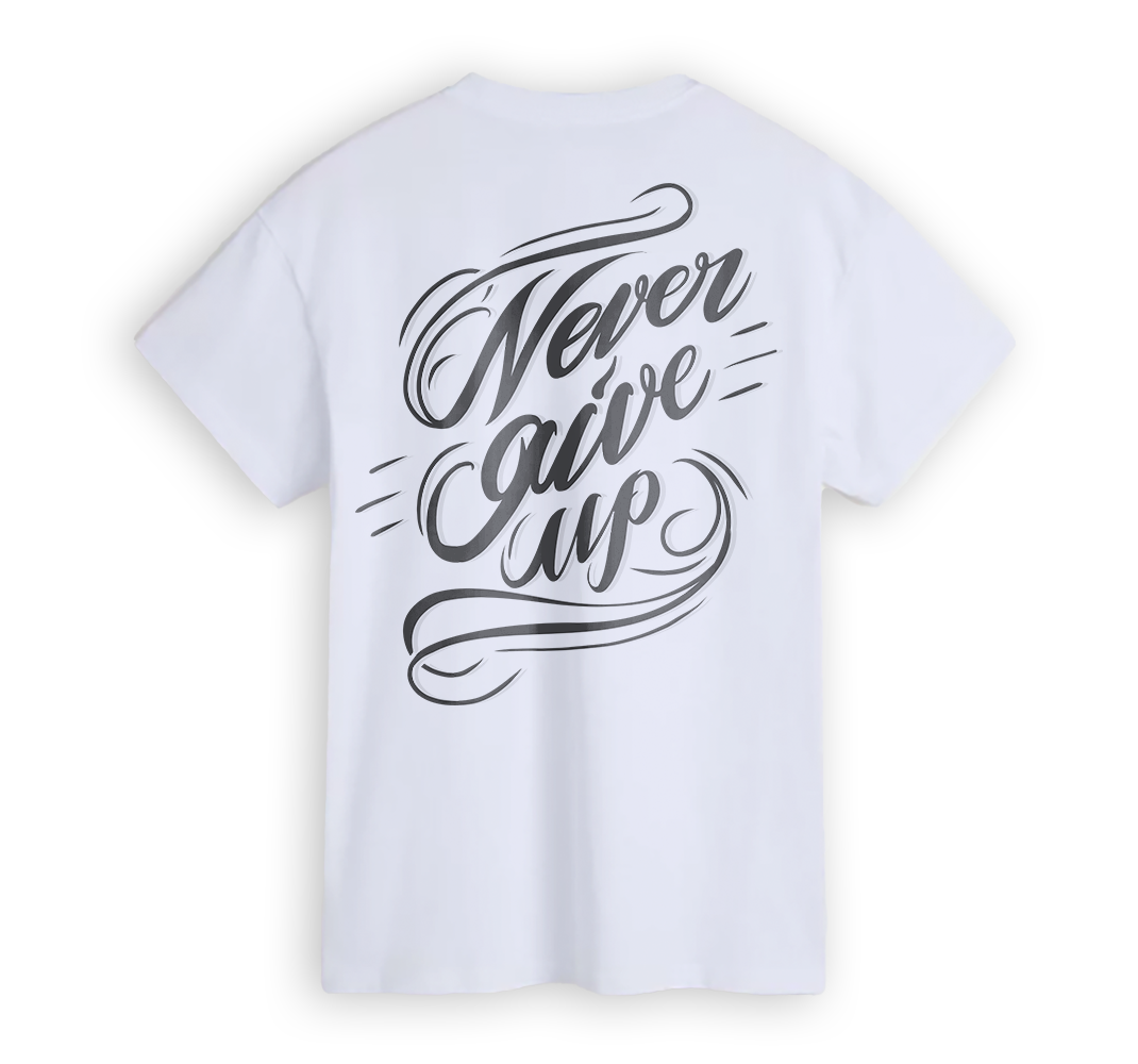 T-shirt preta com ilustração "Never Give Up" de algodão 190g, impressão em DTF